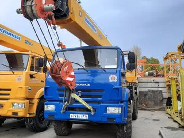 Автокран Клинцы КС-55713-5К-3 на шасси КамАЗ 43118-3011
