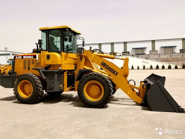 Фронтальный погрузчик MegaMax GL340H