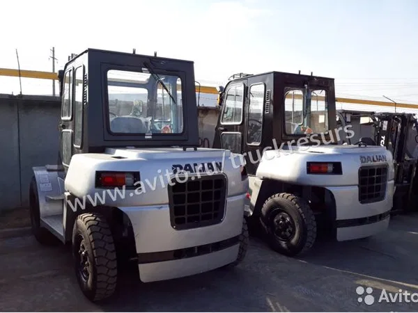 Вилочный погрузчик Dalian CPCD50АD VМ300