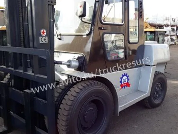 Вилочный погрузчик Dalian CPCD70АD