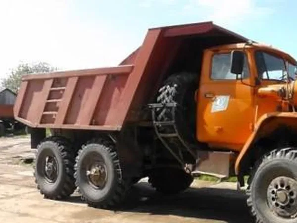 Самосвал УРАЛ 548500