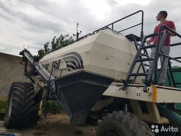 Сеялка Bourgault 6450