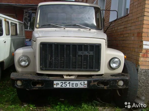 Бортовой грузовик ГАЗ 3307