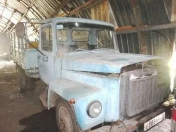 Бортовой грузовик ГАЗ 330700