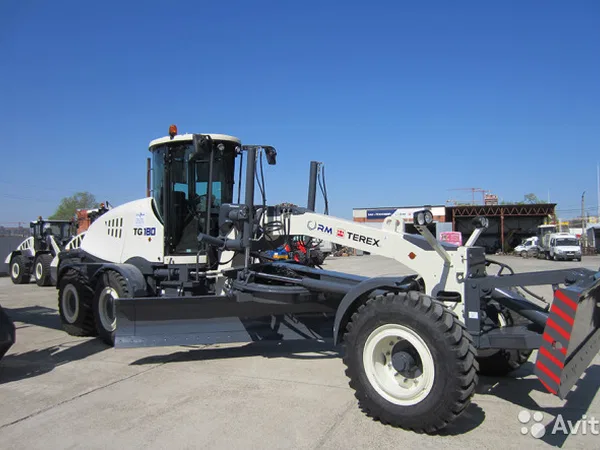 Автогрейдер RM-Terex TG180