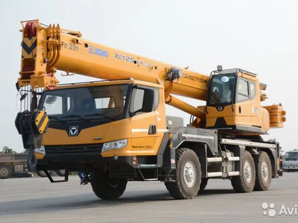 Автокран XCMG