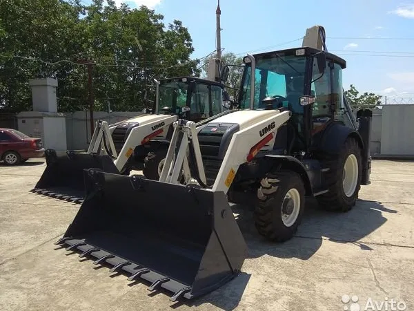 Экскаватор-погрузчик UMG TLB 825