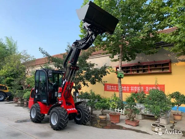 Телескопический погрузчик HZM S810T