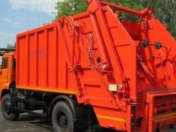 Мусоровоз Коммаш Мценск КО-427-01 на шасси КамАЗ