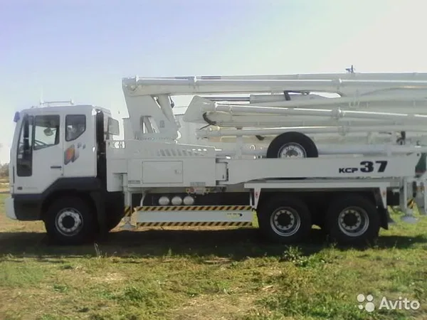 Автобетононасос KCP 37ZX170 на шасси Daewoo Novus