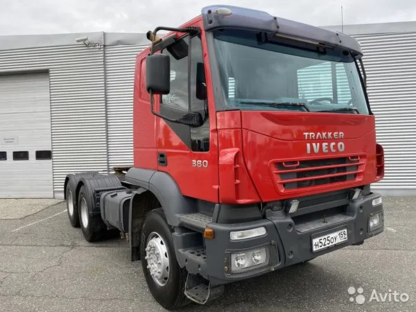 Седельный тягач Iveco Trakker