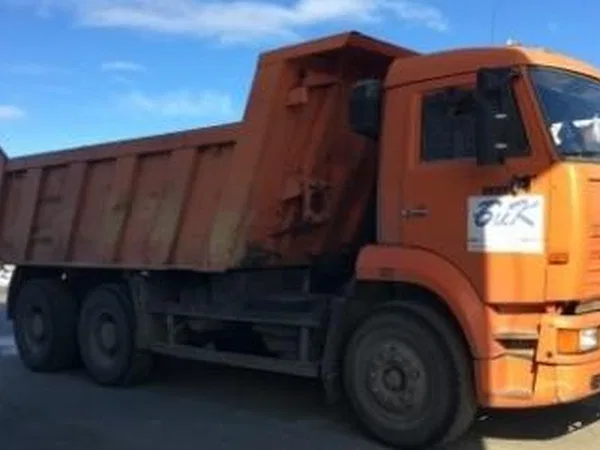 Самосвал КамАЗ 6520