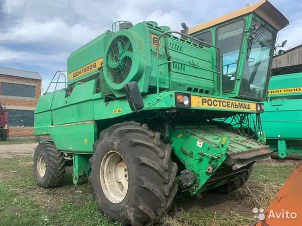 Зерноуборочный комбайн Ростсельмаш ДОН 1500Б