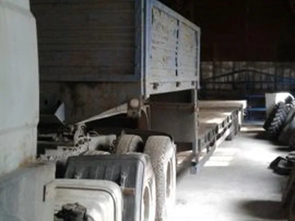 Бортовой полуприцеп ЧМЗАП 99064