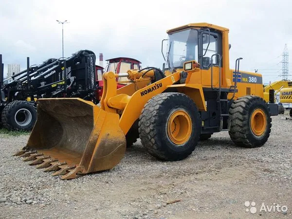 Фронтальный погрузчик Komatsu WA380