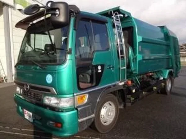 Мусоровоз Hino Ranger