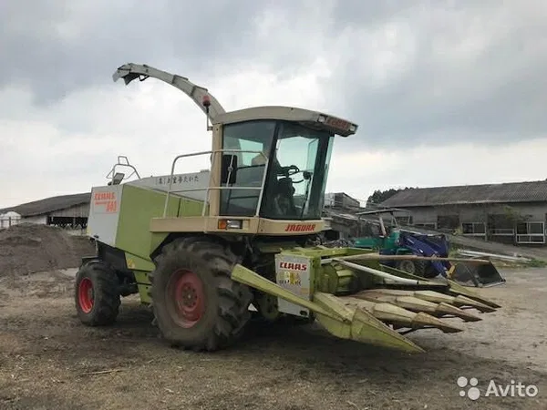 Кормоуборочный комбайн Claas Jaguar 840