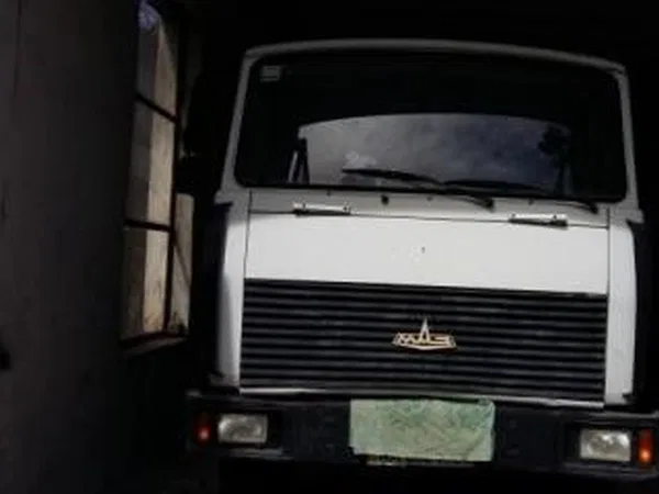 Самосвал МАЗ 551605