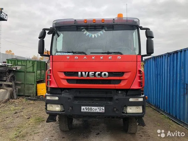 Седельный тягач Iveco Trakker