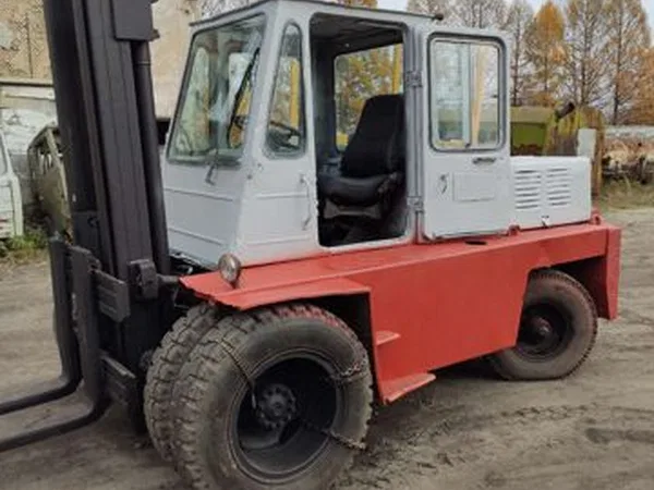 Вилочный погрузчик Львовский погрузчик