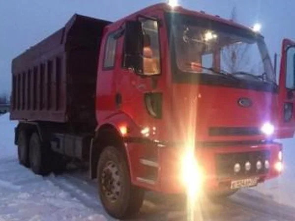 Самосвал Ford Cargo 3430