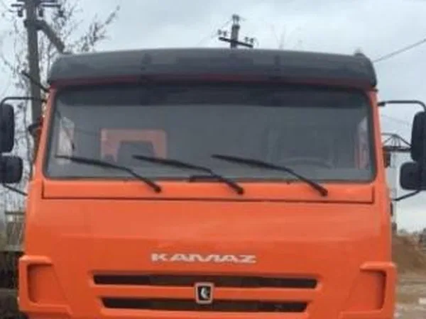 Самосвал КамАЗ 6520