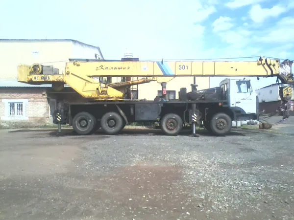 Автокран ГАЗАКС КС-6476 на шасси МЗКТ 6923