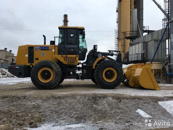 Фронтальный погрузчик XCMG ZL50GV