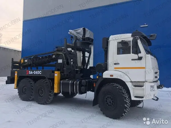 Бурильно-крановая машина JUNJIN SA040 на шасси КамАЗ 43118