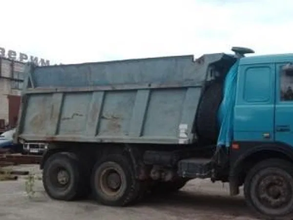Самосвал МАЗ 5516