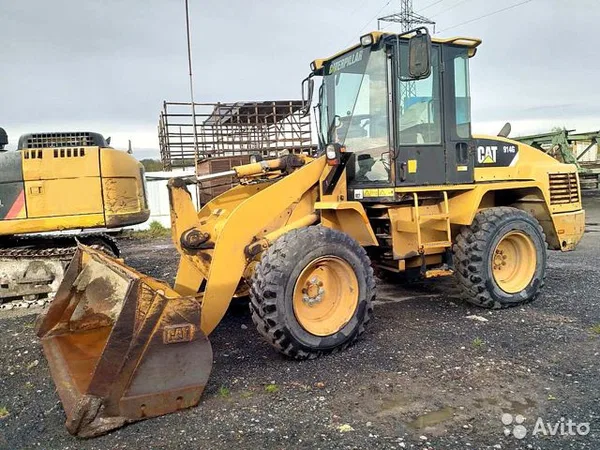Фронтальный погрузчик CAT 914