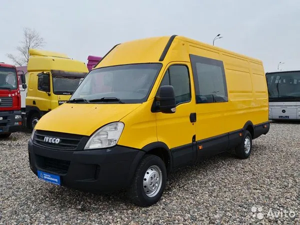Цельнометаллический фургон Iveco Daily 2.3 D MT