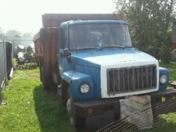 Бортовой грузовик ГАЗ 3307