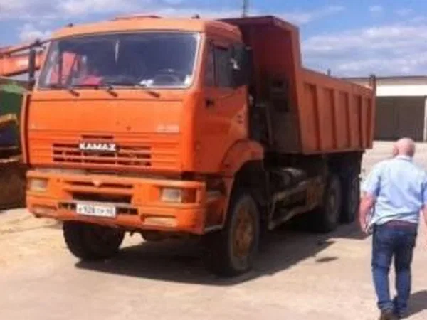 Самосвал КамАЗ 6522