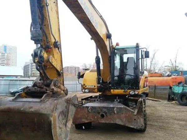 Колесный экскаватор Caterpillar 318D