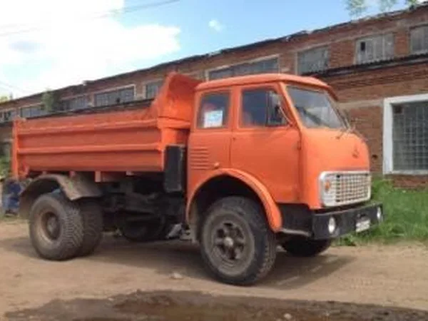 Самосвал МАЗ 500