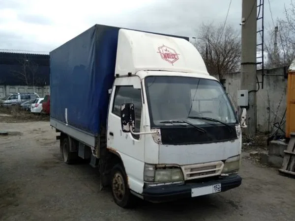 Тентованный автомобиль FAW 1041