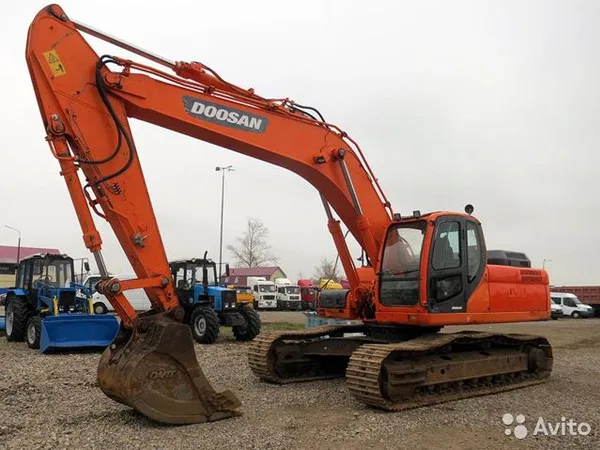 Гусеничный экскаватор Doosan DX