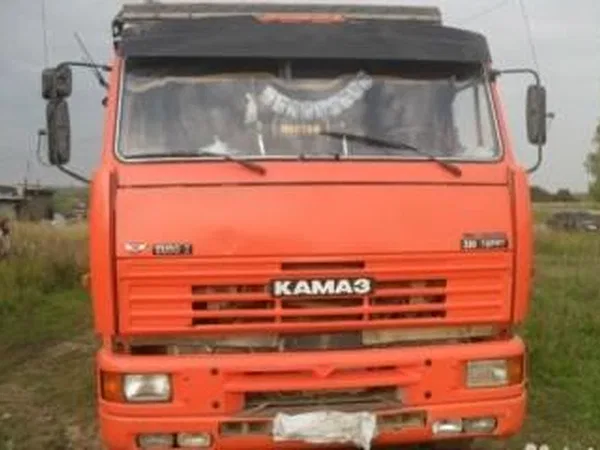 Самосвал КамАЗ 6520