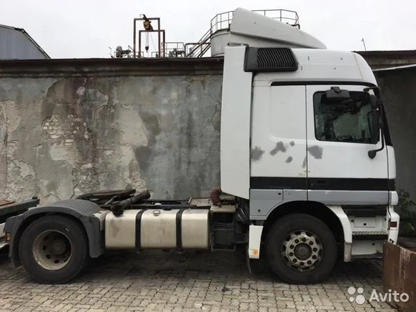 Седельный тягач Mercedes-Benz Actros 1836