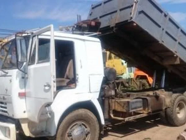 Самосвал КамАЗ 5320