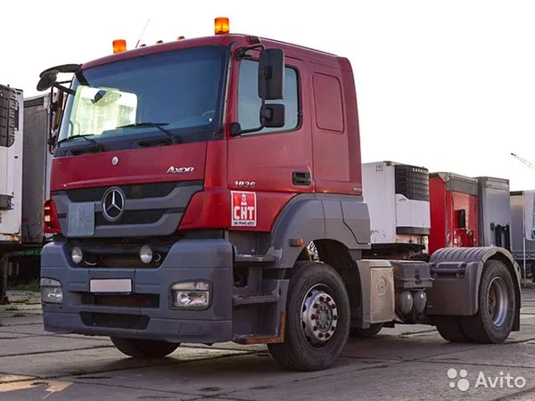 Седельный тягач Mercedes-Benz