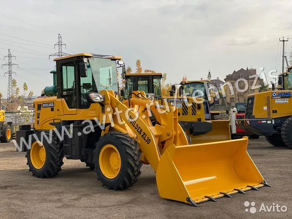 Фронтальный погрузчик Builder ZL30