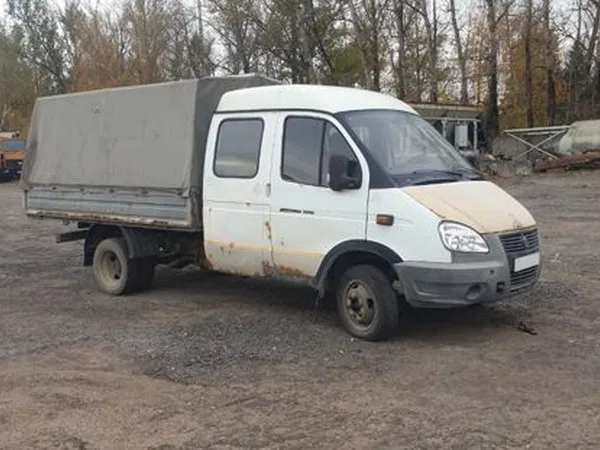 Тентованный автомобиль ГАЗ 330232