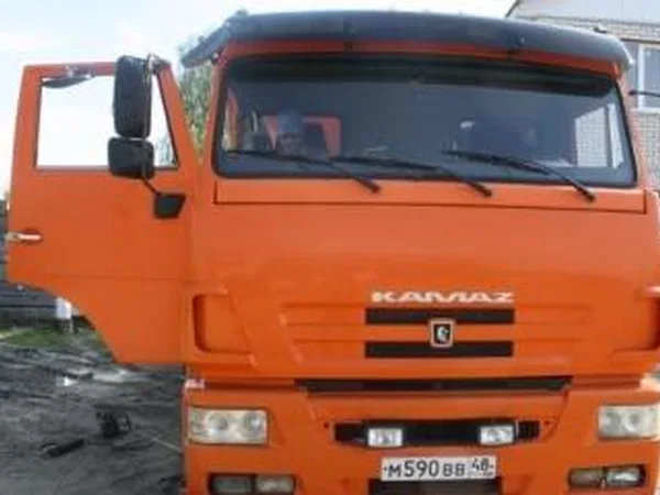 Самосвал КамАЗ 6520