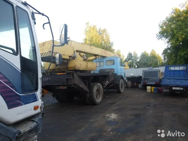 Автокран Ивановец на шасси МАЗ