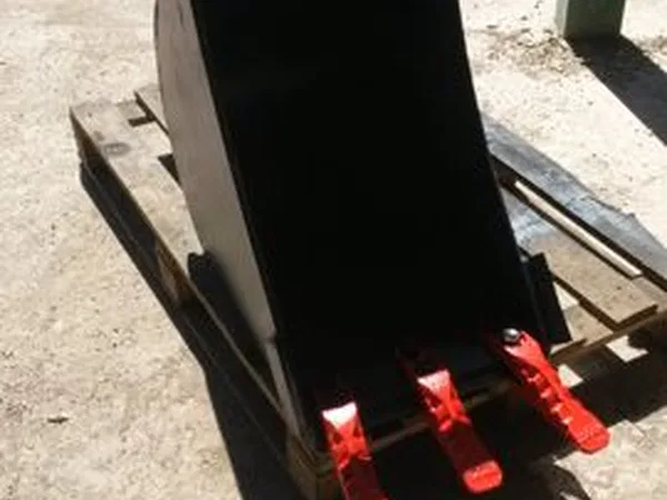 Экскаваторный ковш траншейный