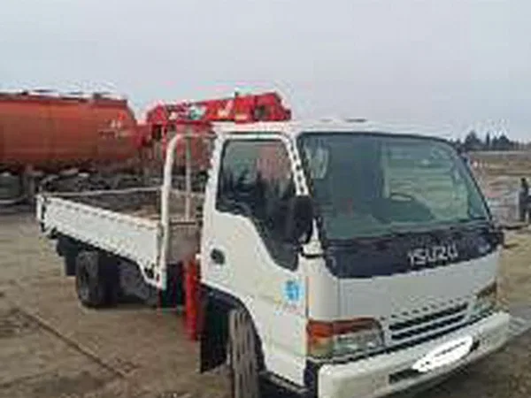 Бортовой грузовик с КМУ ISUZU Elf