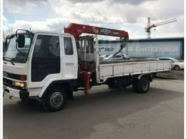 Бортовой грузовик с КМУ ISUZU Forward