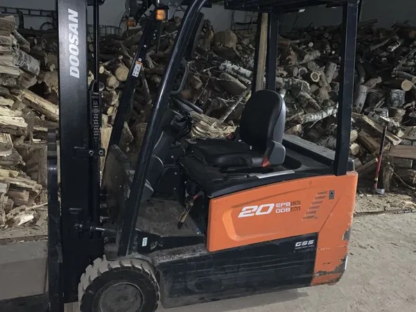 Вилочный электропогрузчик Doosan В20Т-7
